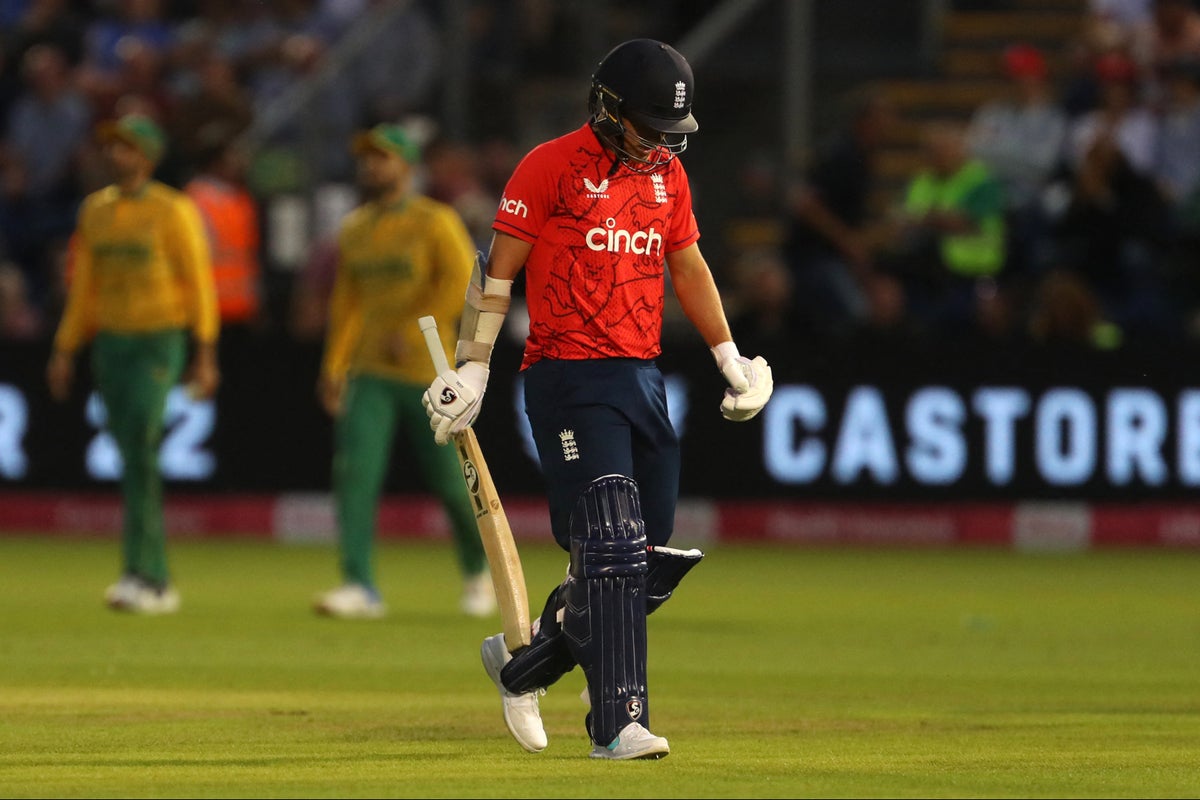 L'Angleterre ne parvient pas à tirer avec une batte ou une balle dans la série T20 de niveau sud-africain bien amélioré à Cardiff