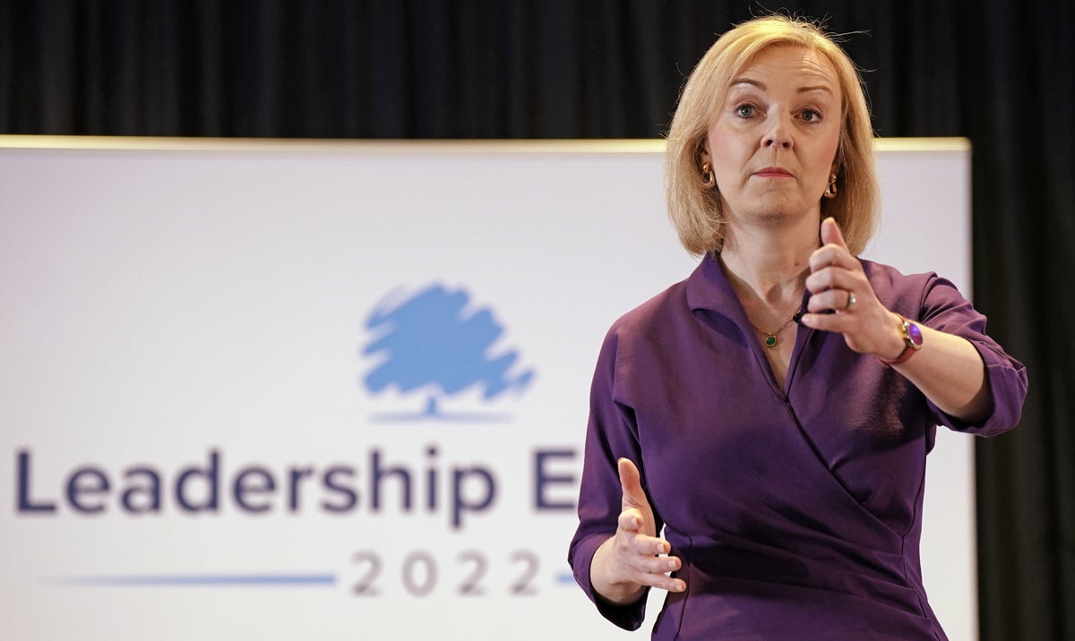 Truss s'engage à renforcer les défenses britanniques alors que "l'ère de la complaisance est terminée"