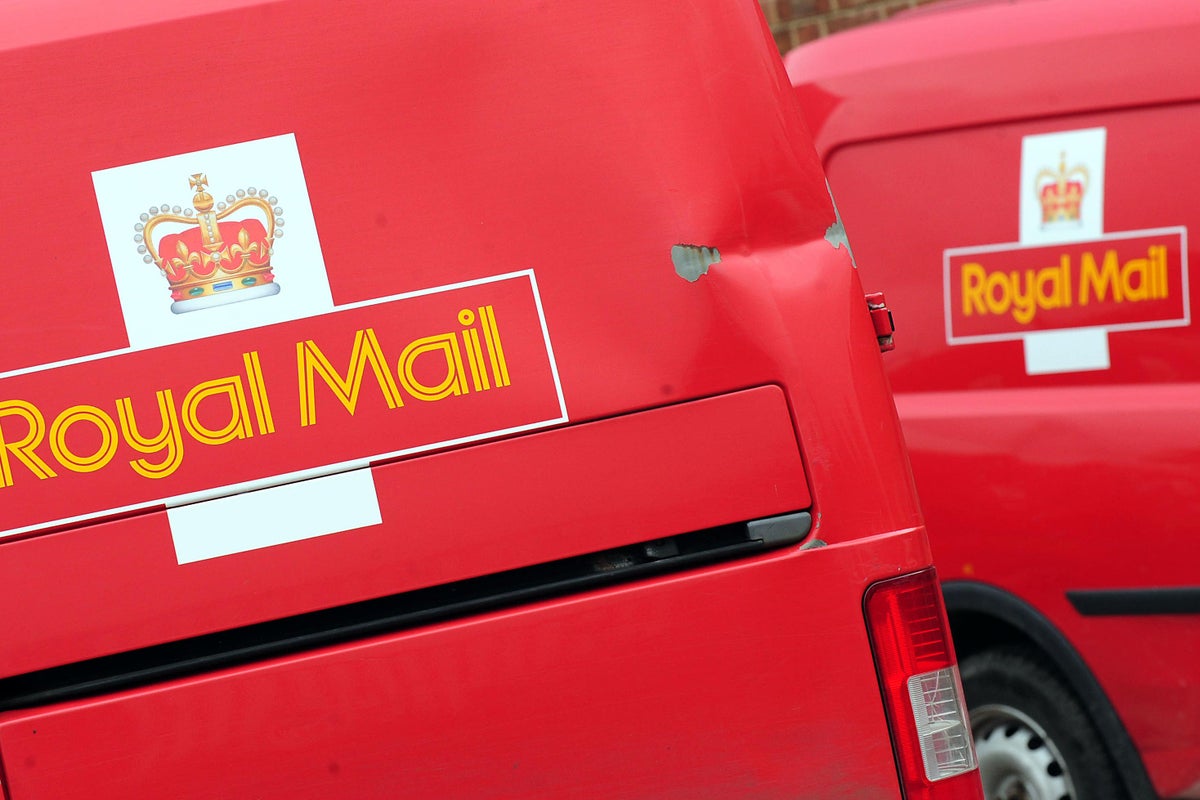 Les nettoyeurs et les ingénieurs de Royal Mail vont faire la grève au sujet des salaires