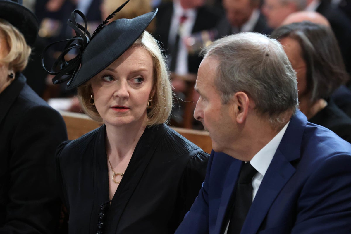 Truss rencontrera son homologue irlandais alors que les pourparlers avec les dirigeants mondiaux entrent dans la deuxième journée