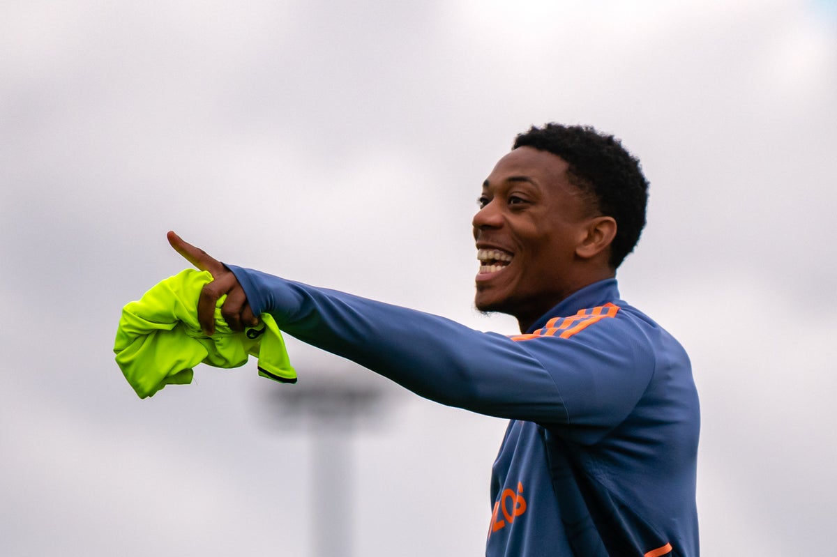 Anthony Martial revient à l'entraînement de Manchester United avant le choc de la Ligue Europa avec la Real Sociedad