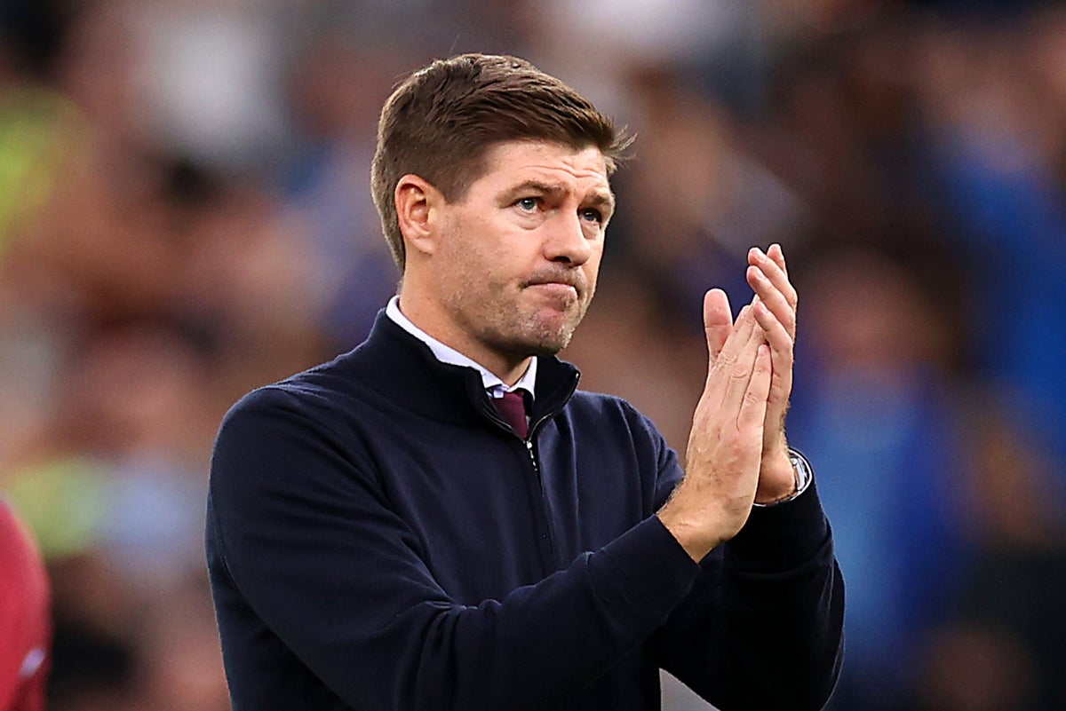 Aston Villa limoge Steven Gerrard alors que les fans expriment leur colère face à un début de saison lamentable