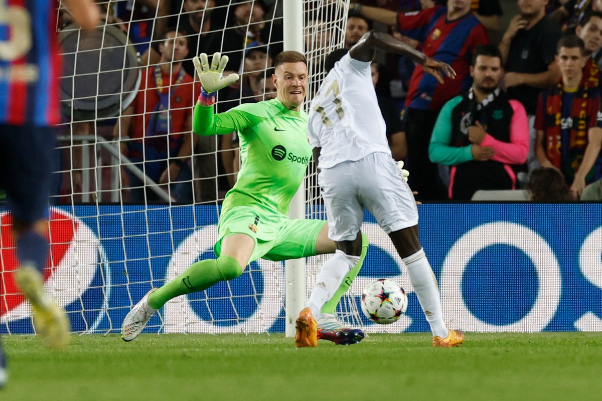 Barcelone 0-1 Bayern Munich EN DIRECT !  But de Mane - Flux du match de la Ligue des champions, dernier score et mises à jour aujourd'hui