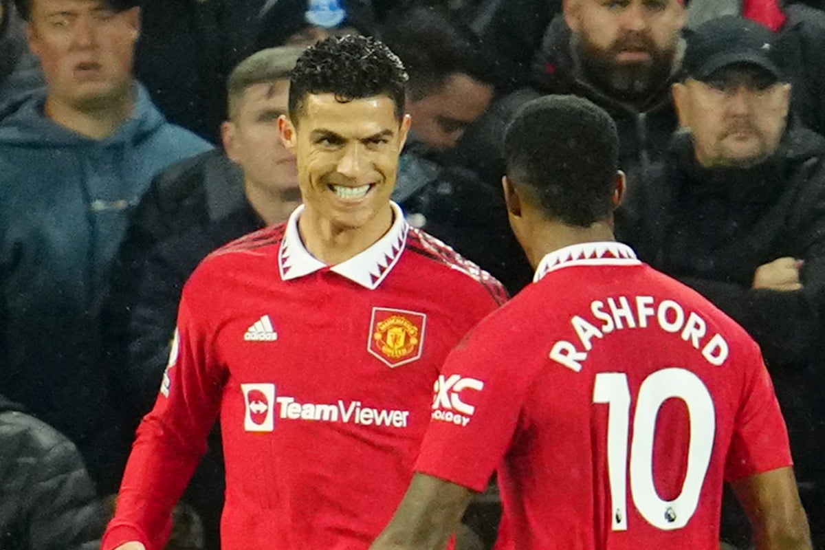 Everton 1-2 Manchester United: Cristiano Ronaldo marque le 700e but du club alors que l'équipe d'Erik ten Hag revient par derrière