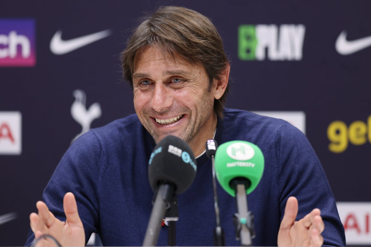Antonio Conte rappelle à Liverpool "nous vous avons coûté le titre" alors que le patron de Tottenham commente les critiques de Jurgen Klopp