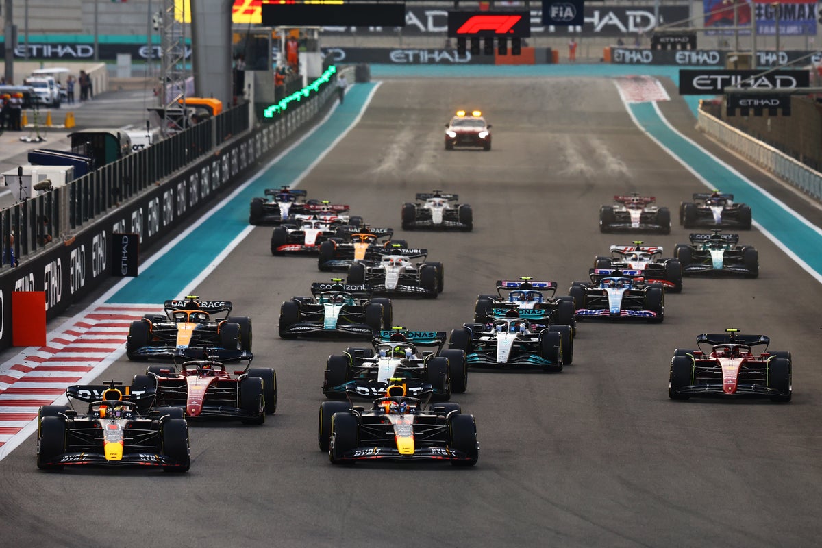 F1 EN DIRECT !  Flux de course du Grand Prix d'Abu Dhabi, mises à jour, dernières nouvelles et télévision alors que Hamilton s'emmêle avec Sainz