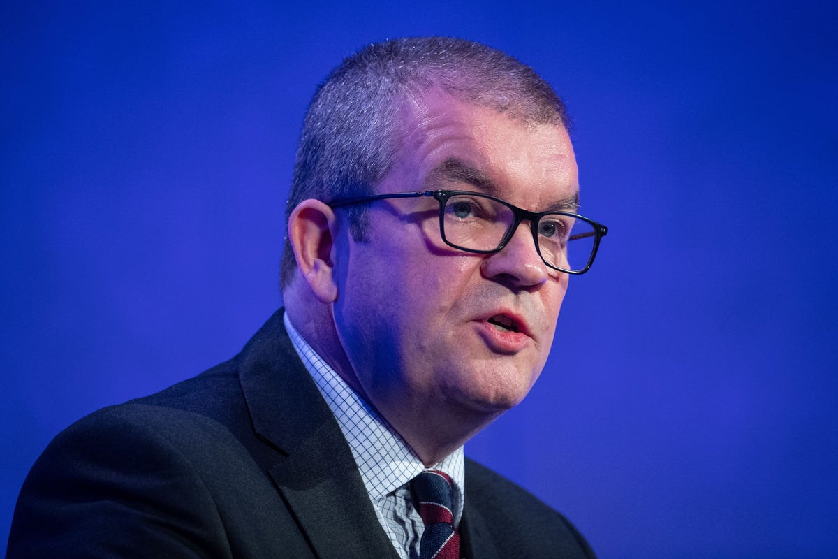 Le chef de la police parle de "honte et de profonds regrets" pour les officiers voyous