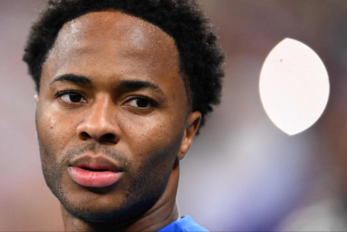 Raheem Sterling quitte le camp de la Coupe du monde d'Angleterre après un cambriolage à main armée à la maison de Surrey