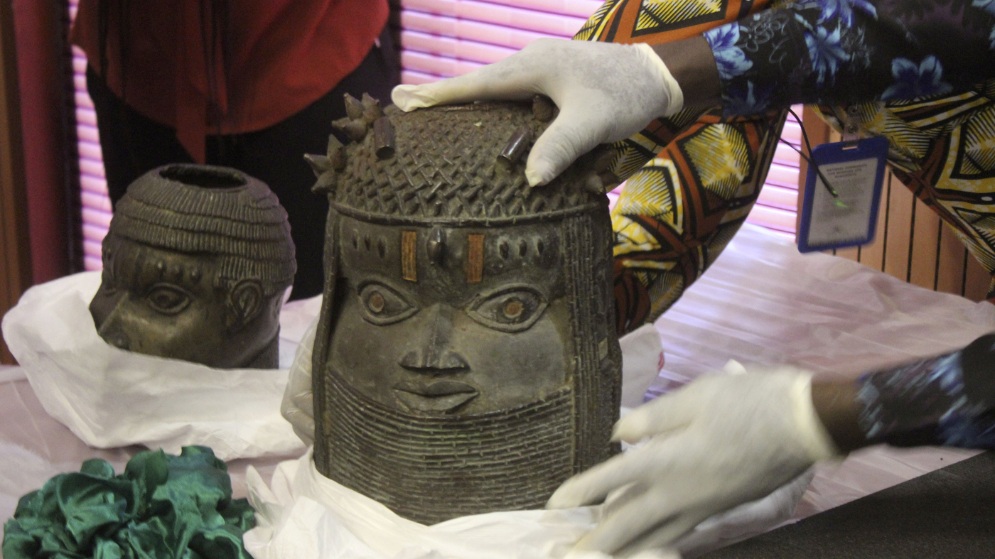 L'Allemagne restitue des artefacts pillés au Nigeria pour rectifier une « sombre histoire coloniale »