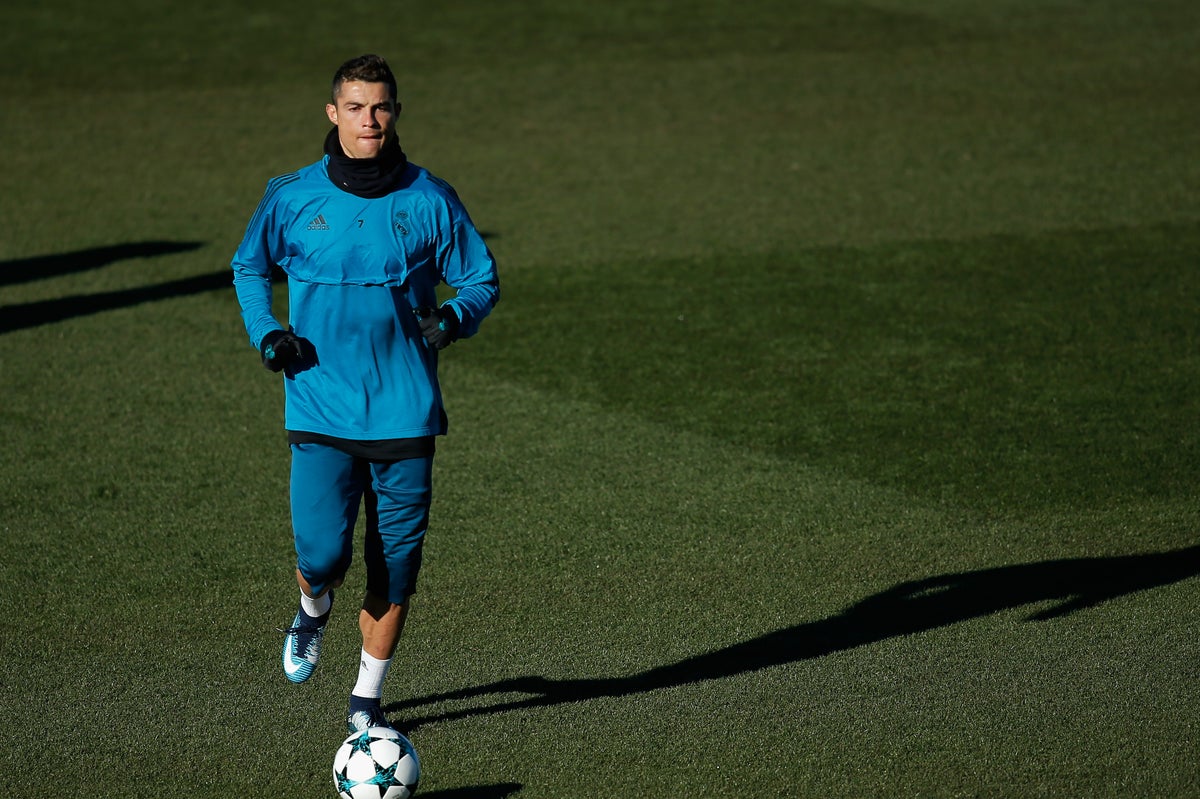 Cristiano Ronaldo "s'entraîne avec le Real Madrid" alors que l'attaquant portugais tient bon pour un prétendant au niveau de la Ligue des champions