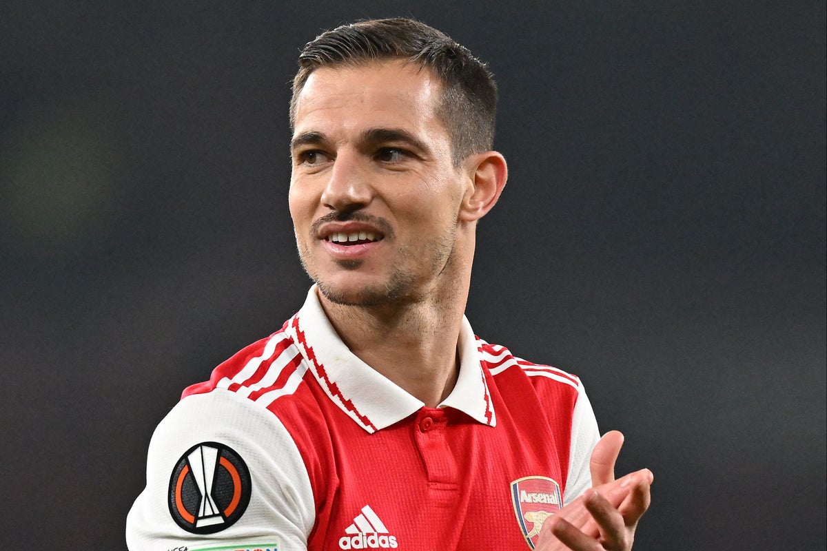 Fulham fera une offre à Cédric alors qu'Arsenal anticipe une guerre d'enchères avec l'Atlético intéressé