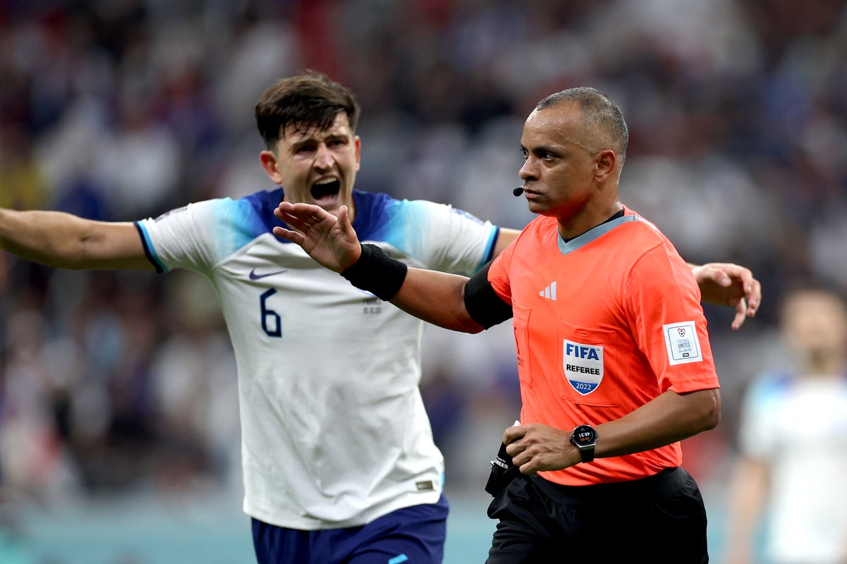 Harry Maguire et Jude Bellingham se sont opposés à la décision d'arbitrage lors de la défaite de l'Angleterre face à la France