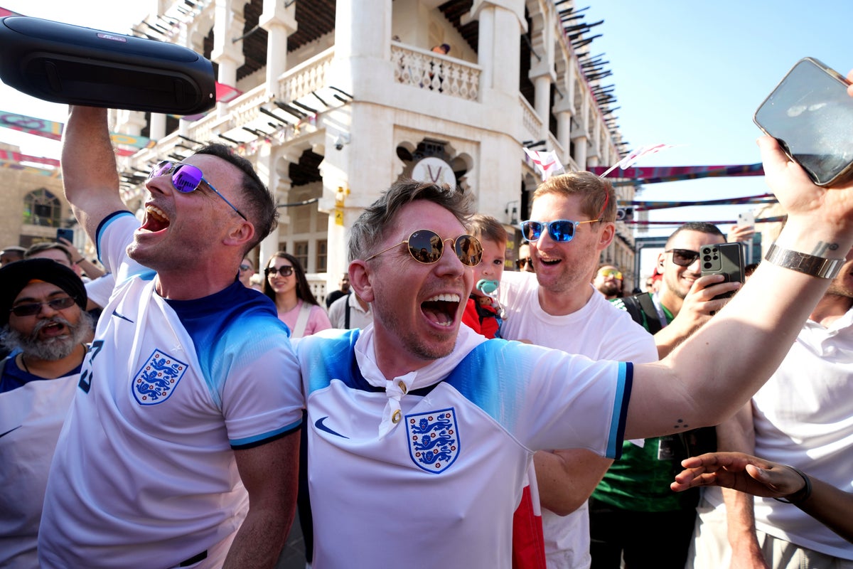 La confiance monte alors que les supporters anglais attendent un affrontement "serré" avec le Sénégal en Coupe du monde