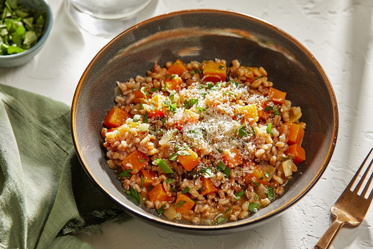 La recette du risotto Farro à la courge est le lieu de rencontre festif, confortable et savoureux