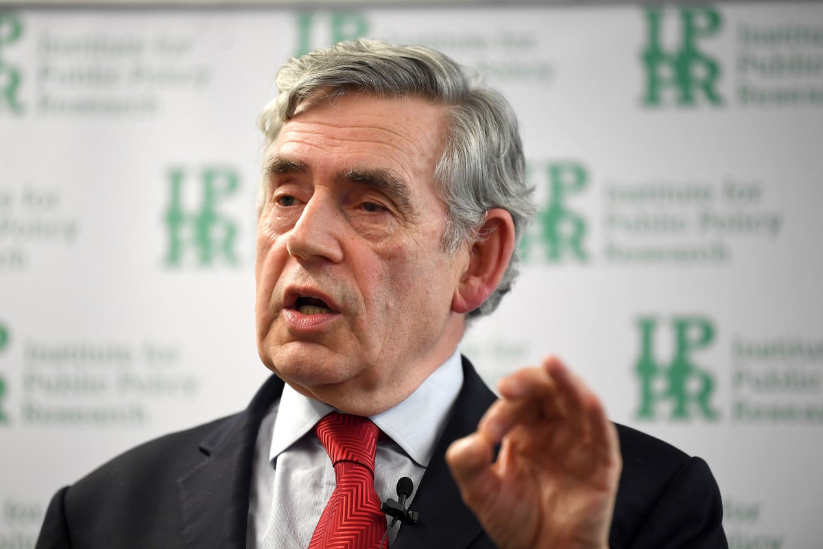Les travaillistes doivent abolir la Chambre des lords "indéfendable", selon Gordon Brown