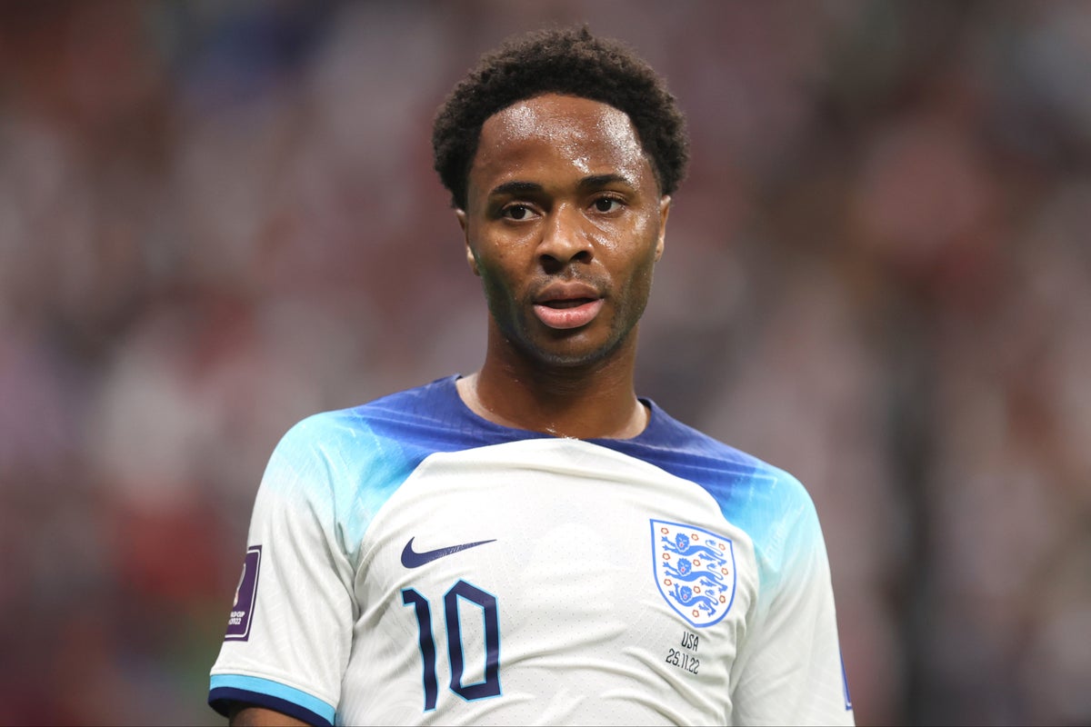 Raheem Sterling quitte le camp de la Coupe du monde d'Angleterre après un cambriolage à main armée à la maison de Surrey