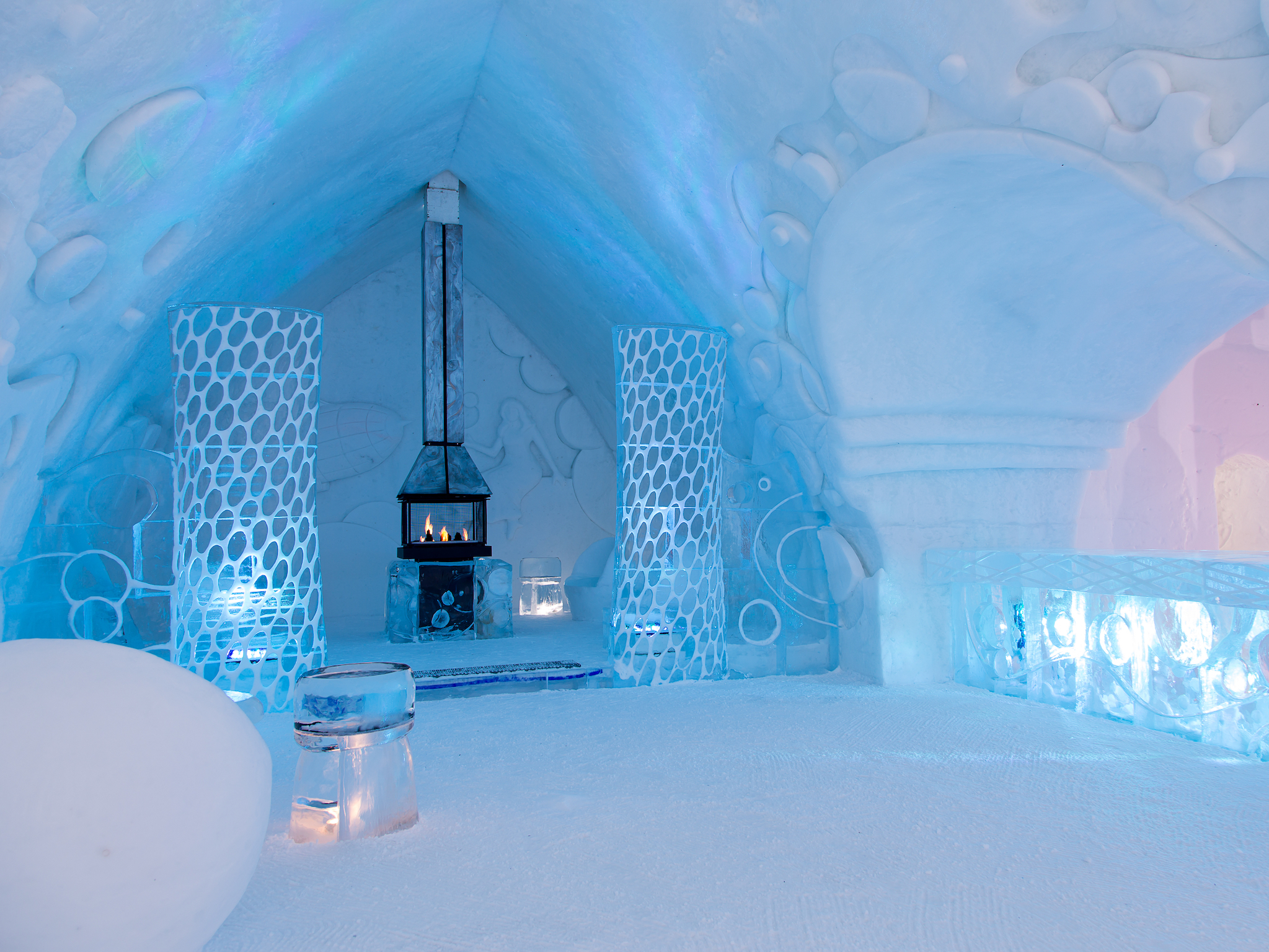 Découvrez cet incroyable hôtel de glace, le seul en Amérique du Nord