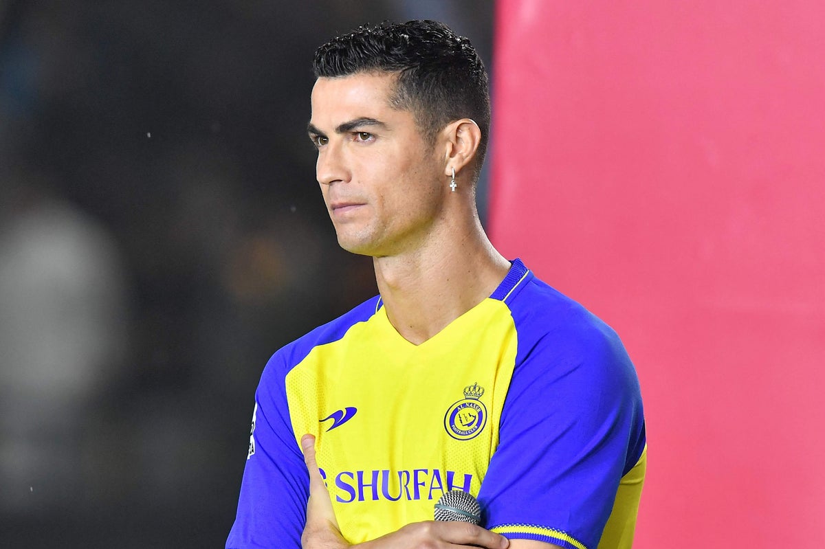 Cristiano Ronaldo prêt pour ses débuts en Arabie saoudite en tant que capitaine du Riyad All-Star XI contre le PSG
