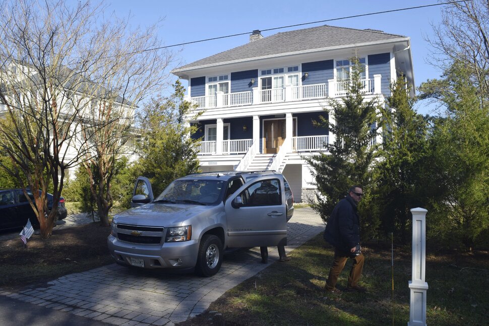 Le FBI n'a trouvé aucun document classifié lors de la perquisition de la maison de vacances de Biden |  nouvelles nationales