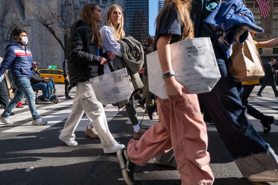 Les consommateurs sont plus optimistes pour le présent, mais prévoient une hausse de l'inflation à court terme |  Économie