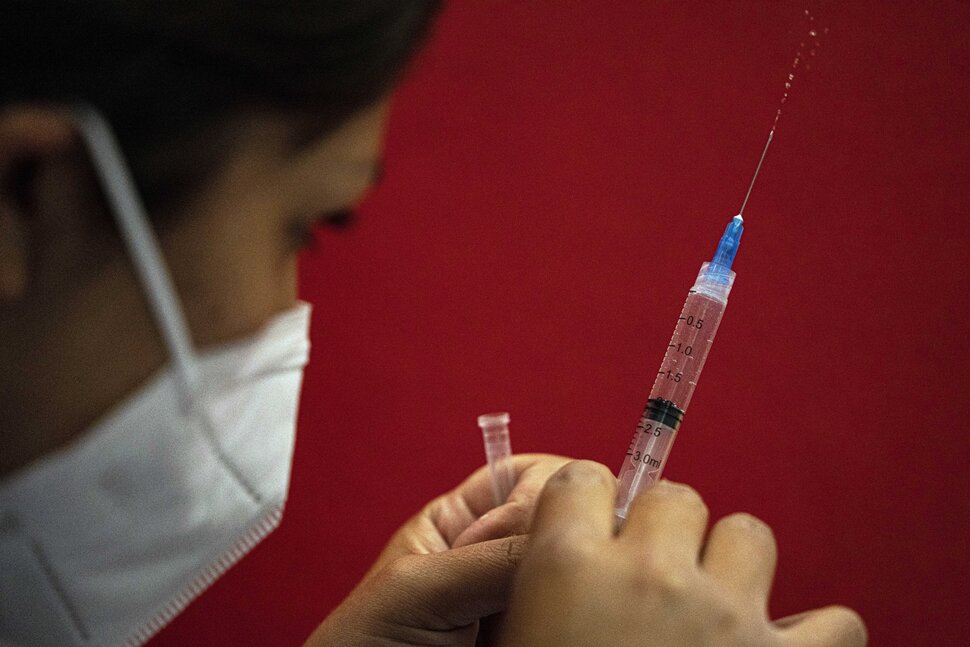 Le groupe consultatif de l'OMS sur les vaccins approuve une autre injection de rappel COVID-19 à 6 mois pour certains |  Infos santé