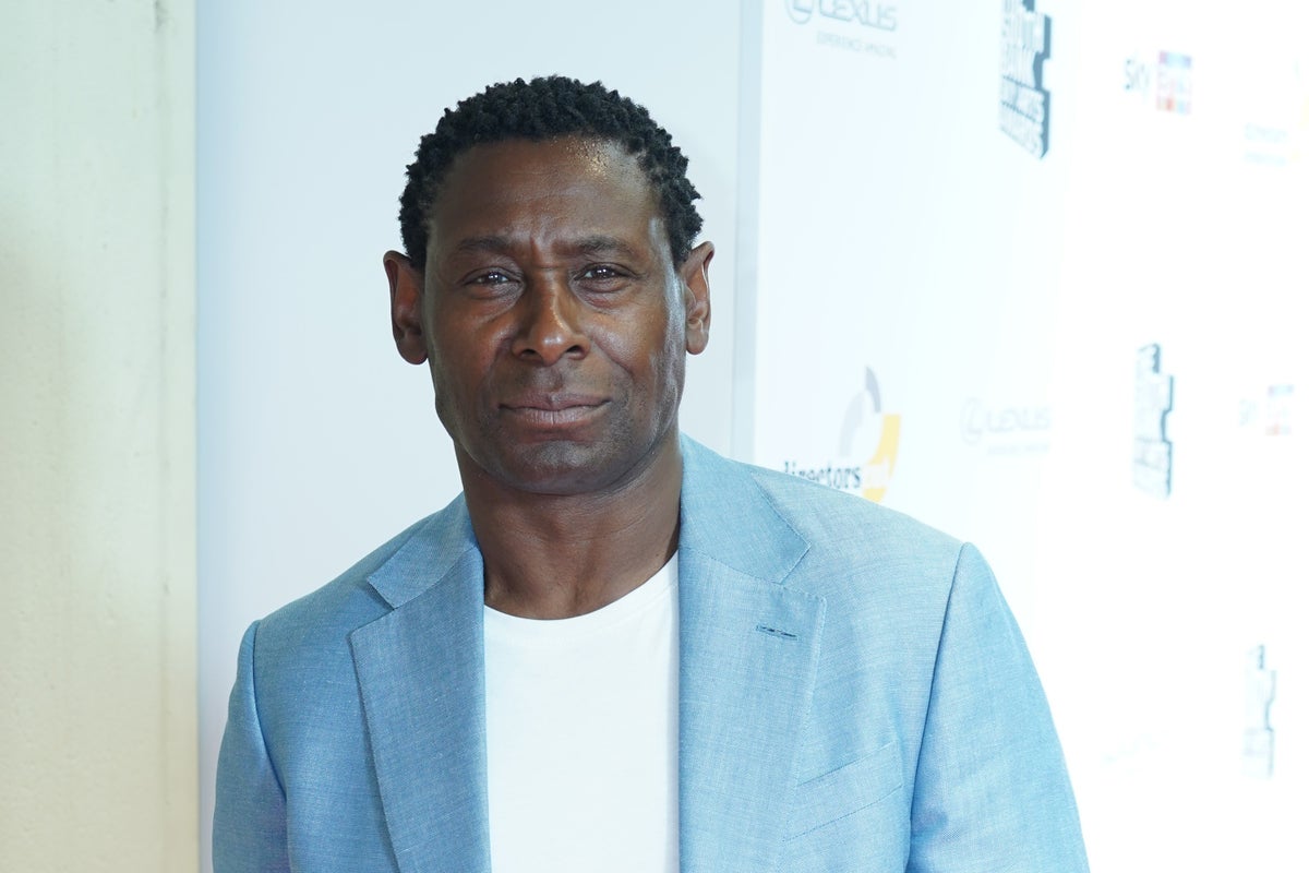 Harewood House commande un portrait de David Harewood pour diversifier sa collection d'art