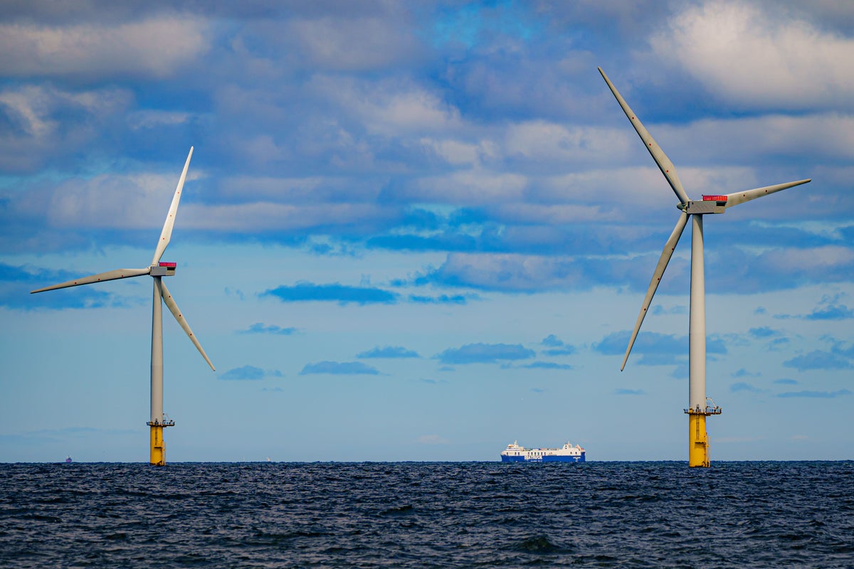 Les ministres dévoilent un plan pour "alimenter la Grande-Bretagne" avec un coup de pouce pour l'éolien offshore
