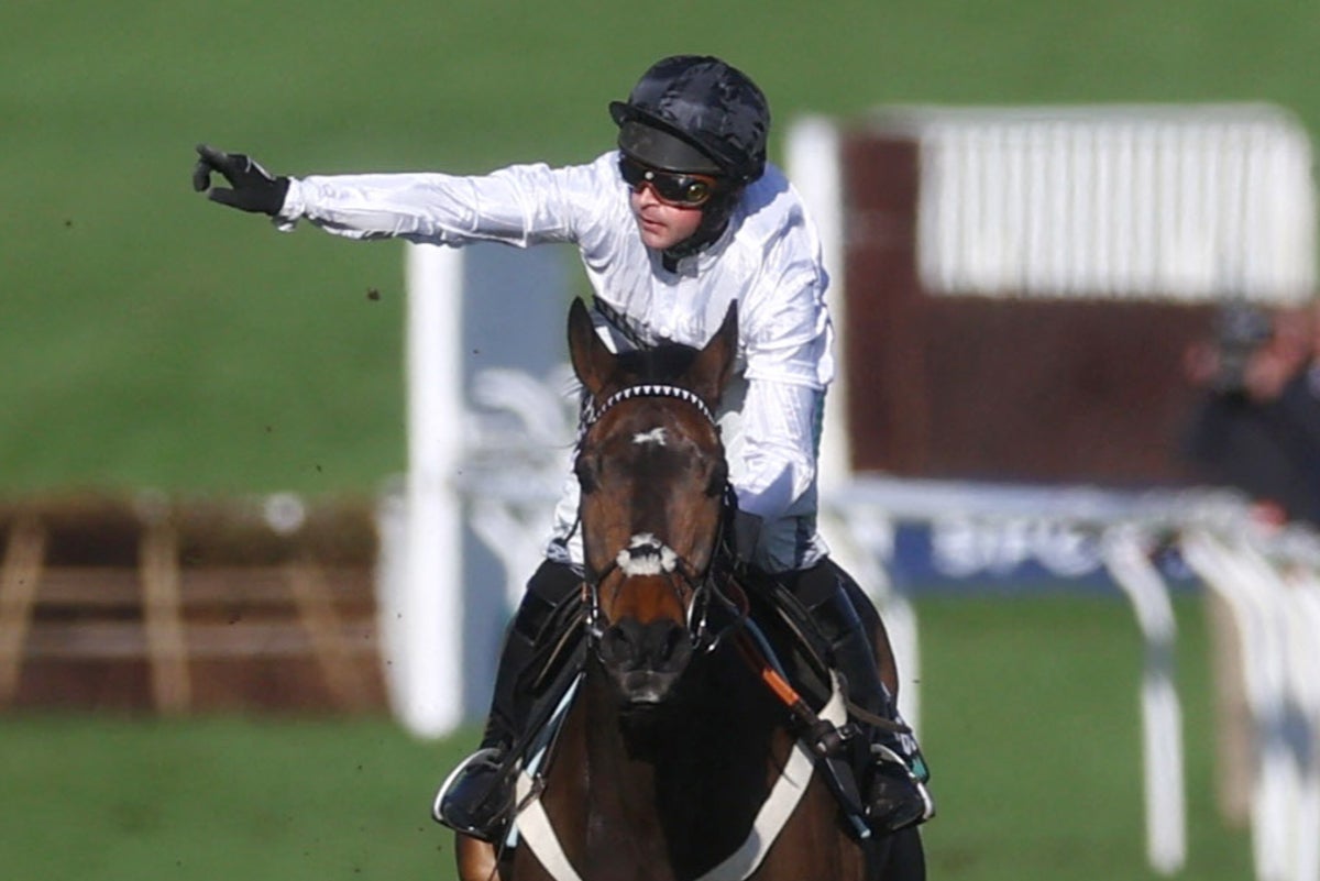 Résultats en direct du Cheltenham Festival 2023: mises à jour des courses de chevaux alors que Constitution Hill et Honeysuckle gagnent le premier jour