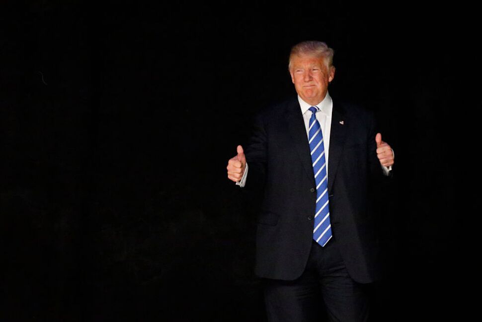 Trump demande un financement pour les voitures volantes et les «villes de la liberté» |  nouvelles nationales