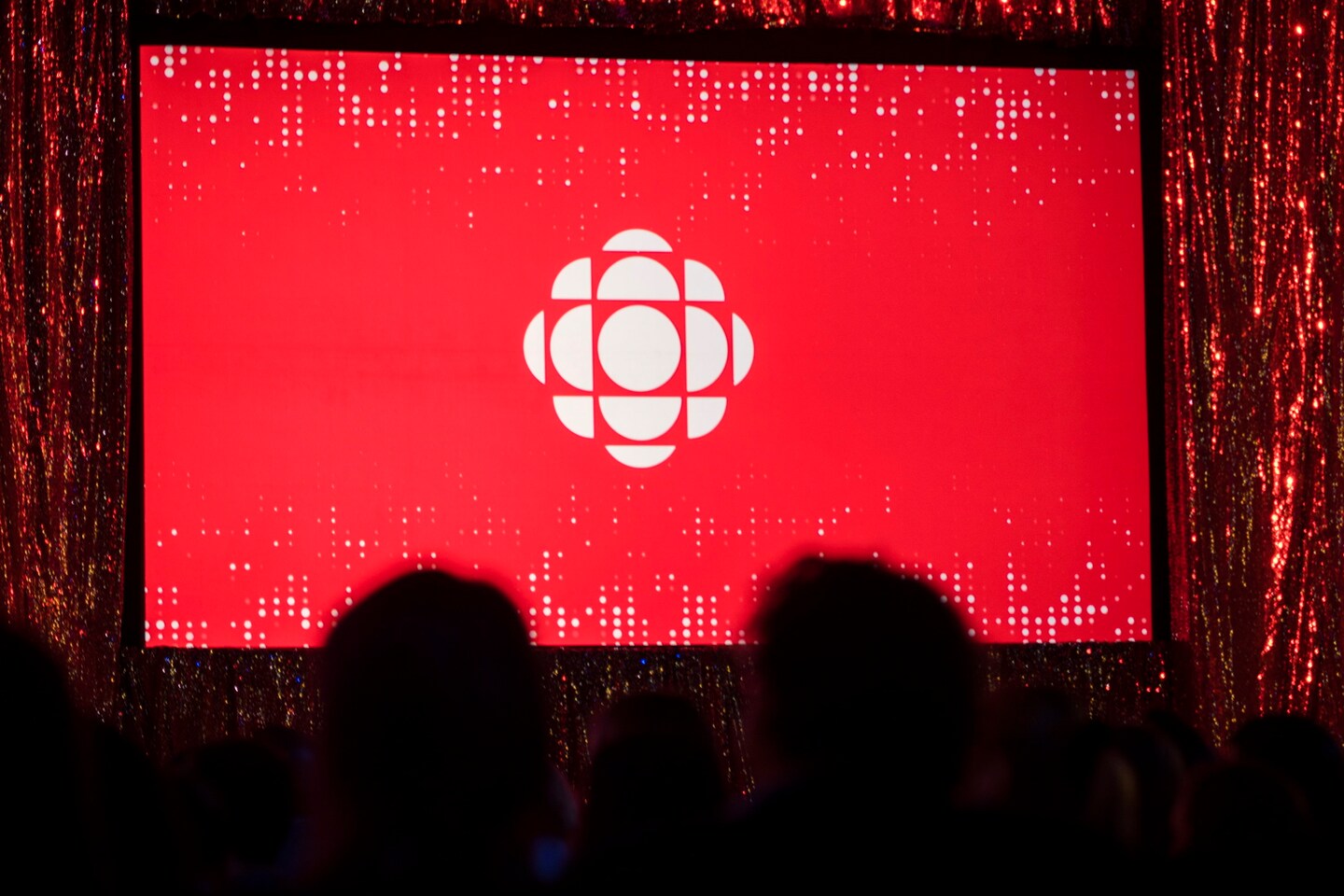 CBC suspend son compte Twitter après les querelles de Musk avec NPR, PBS et BBC