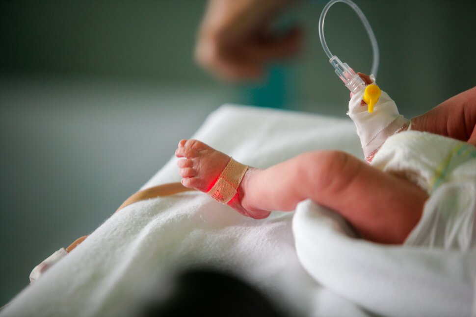De la prison à l'accouchement prématuré : comment l'incarcération peut entraîner de mauvais résultats à la naissance |  Nouvelles sur la santé des communautés les plus saines