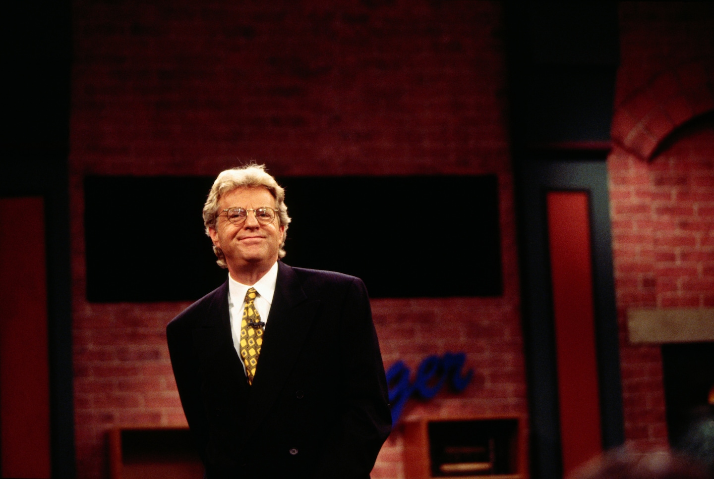 Jerry Springer, le maître de la poubelle à la télévision, et le monde qu'il nous a laissé