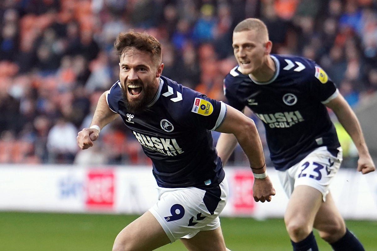Millwall frappe tard pour gagner un énorme coup de pouce en barrages et reléguer Blackpool du championnat