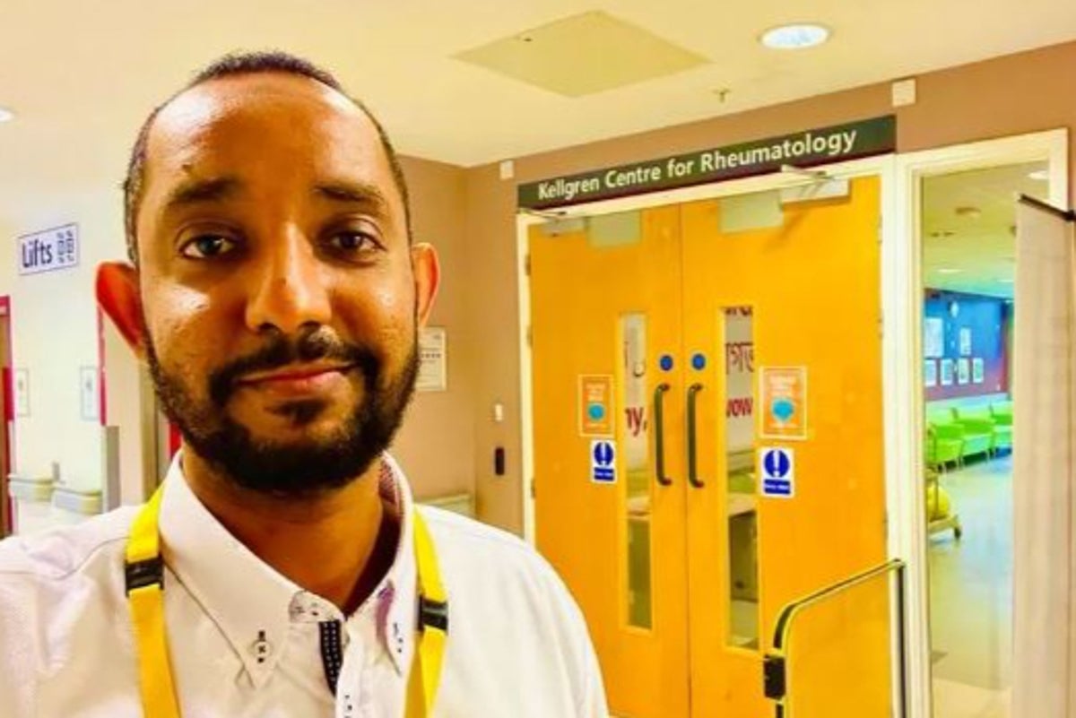 Soudan: les médecins du NHS autorisés sur les derniers vols d'évacuation après le demi-tour