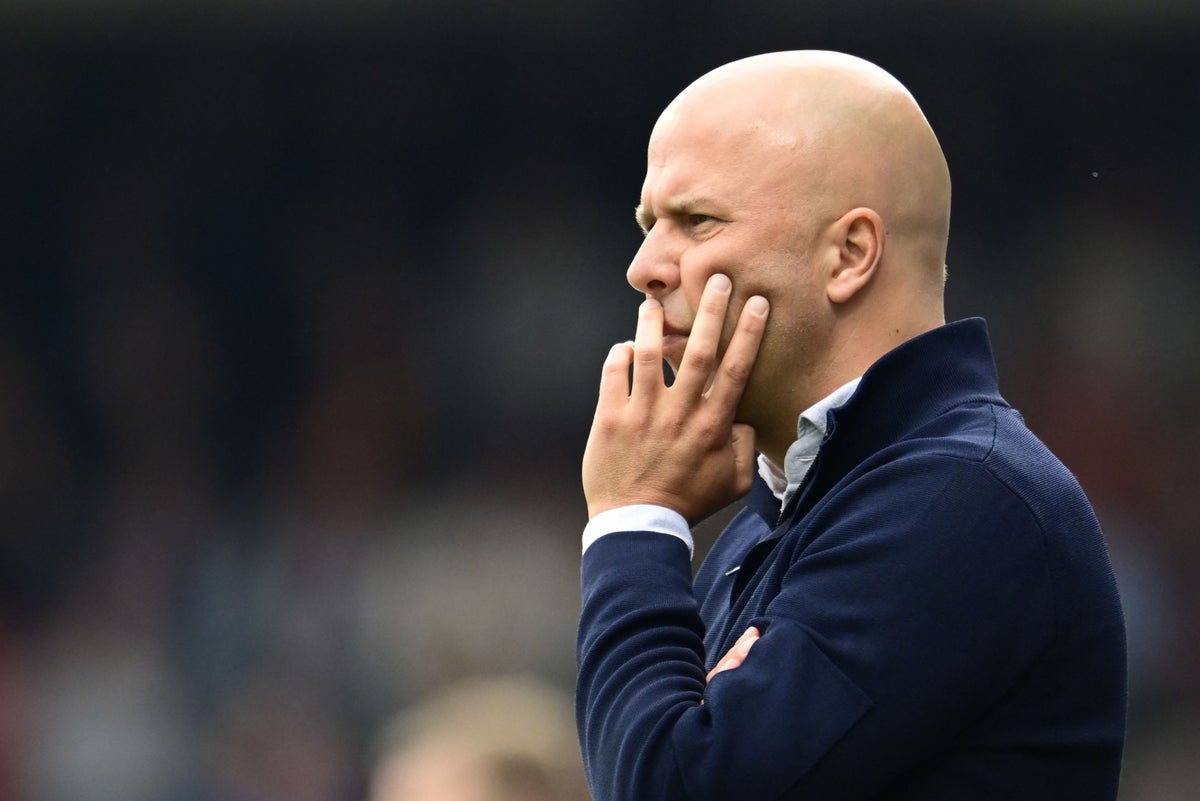 Nouvelles du manager de Tottenham: Arne Slot brise le silence sur les rapports du favori
