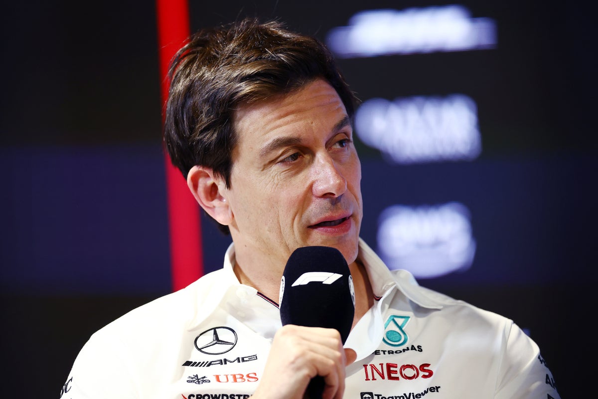 Toto Wolff lance un avertissement sur les mises à niveau de Mercedes avec l'attente de Lewis Hamilton pour une victoire en course qui devrait se poursuivre