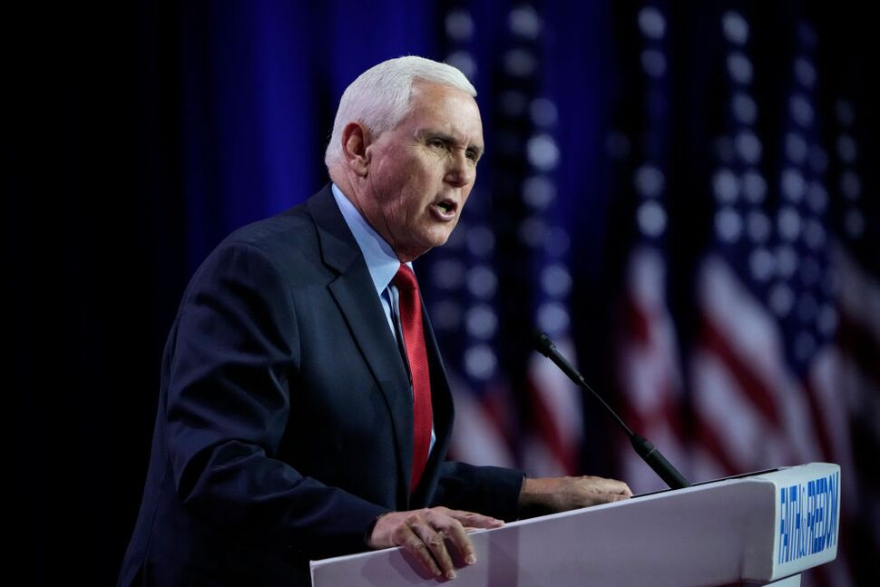 Pence défie les autres candidats à la présidence du GOP de soutenir l'interdiction nationale de l'avortement |  nouvelles nationales
