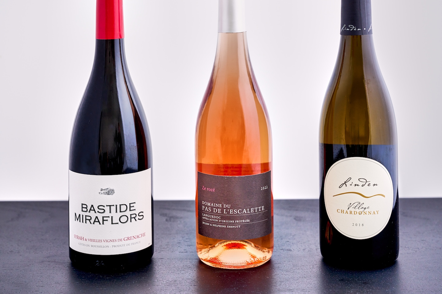 3 vins stellaires pour les dîners d'été - un blanc, un rouge et un rosé