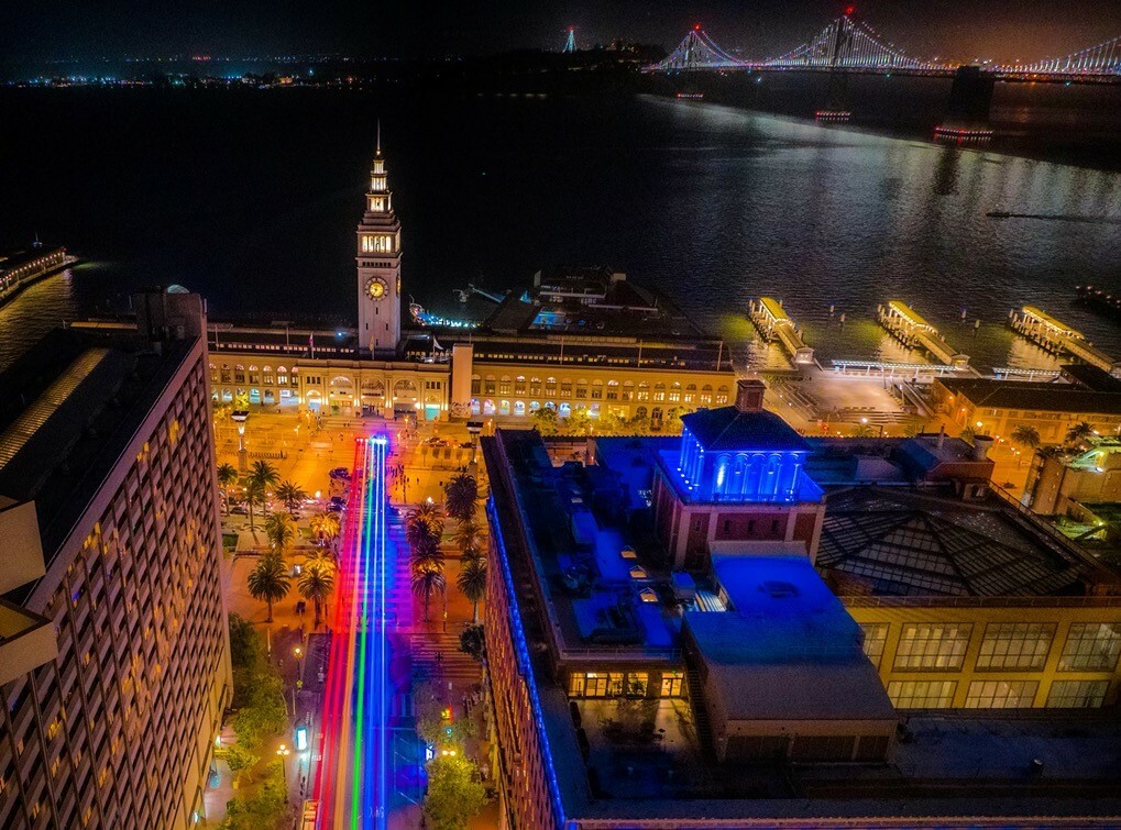 San Francisco lèvera ce week-end le plus grand drapeau de la Pride au monde