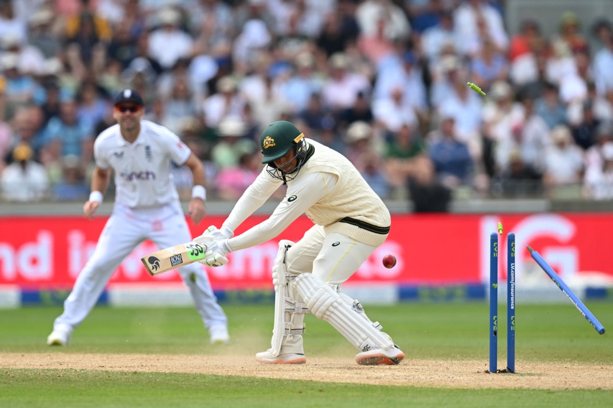The Ashes: First Test parfaitement prêt alors que l'Angleterre s'empare de l'Australie pour prendre la tête de sept points en première manche