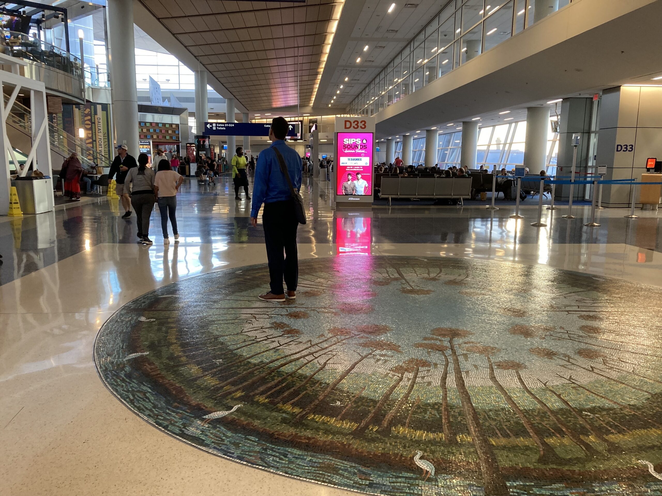 Voici un moyen délicieux et totalement gratuit de tuer le temps à l'aéroport DFW