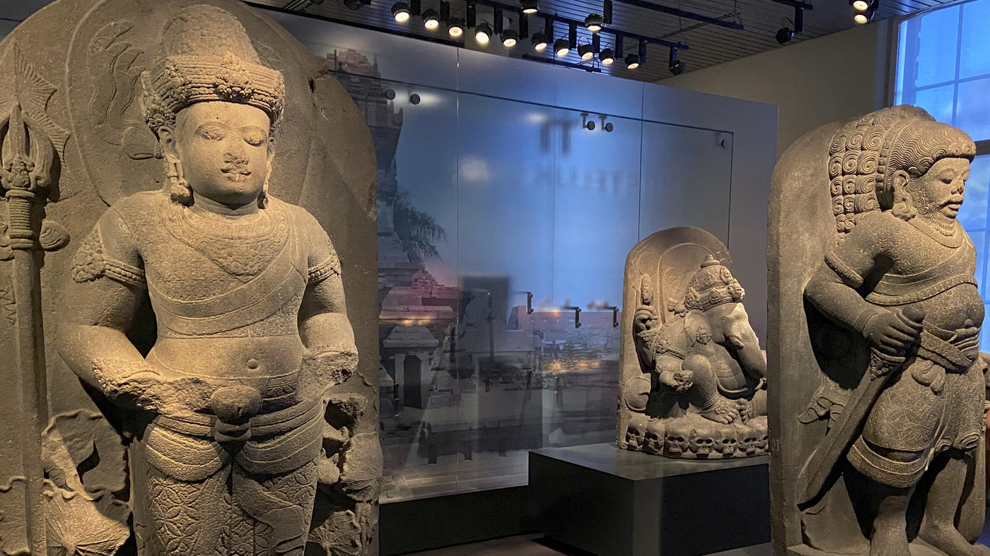 Les Néerlandais renvoient des artefacts pillés en Indonésie et au Sri Lanka.  Est-ce que ça importe?