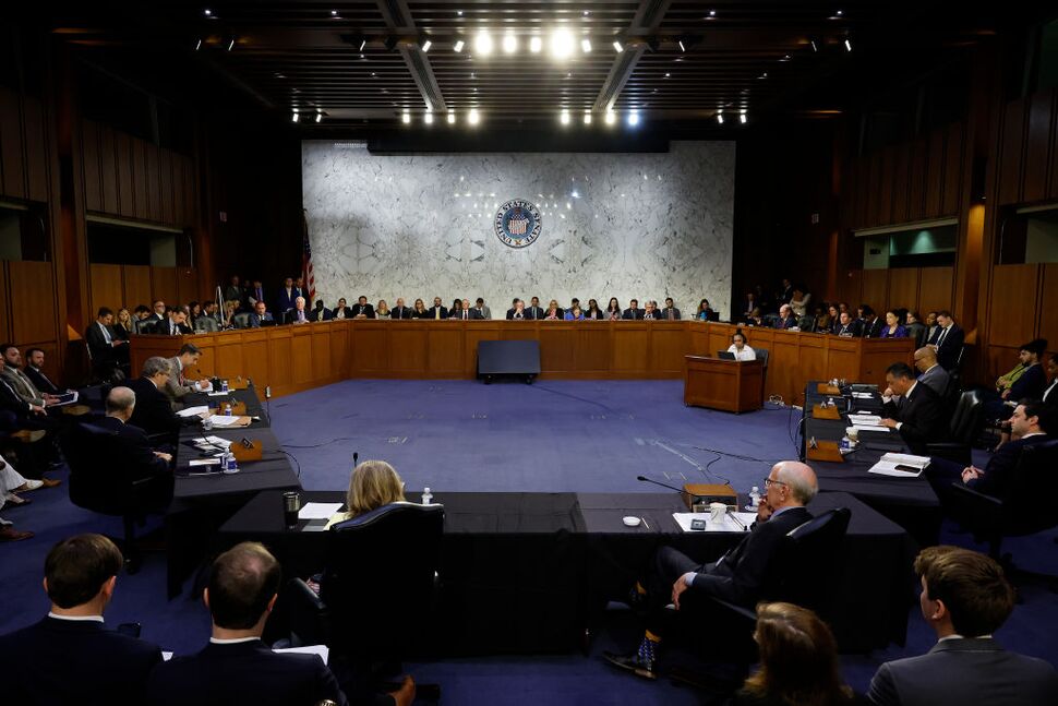 Les démocrates du Sénat proposent un projet de loi pour imposer un code de déontologie à la Cour suprême |  nouvelles nationales