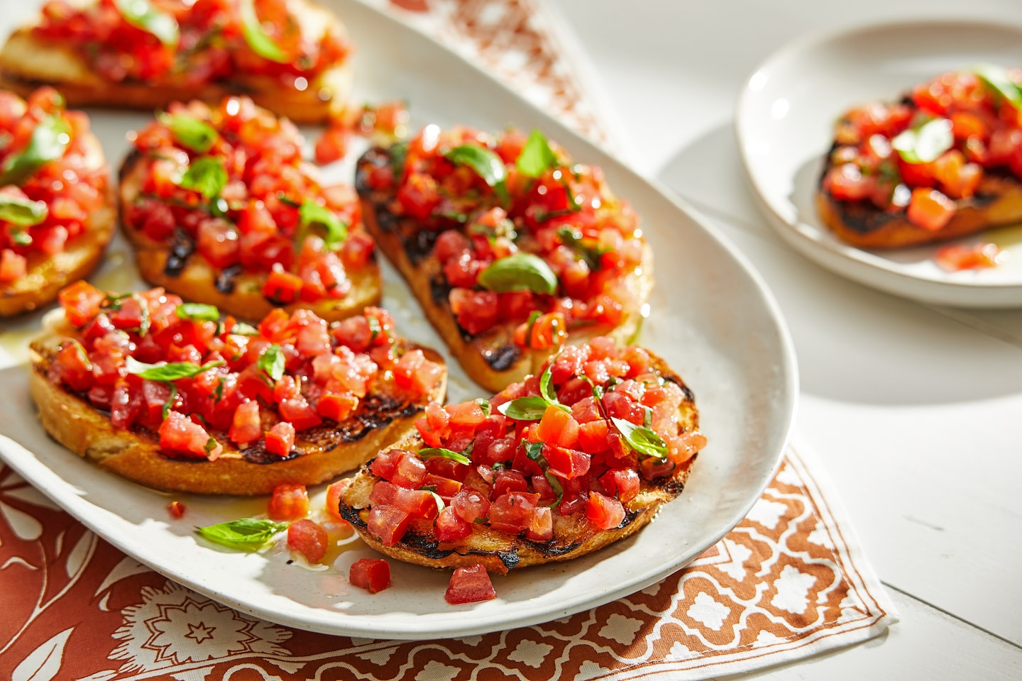 La bruschetta aux tomates nous enseigne la glorieuse clarté de la cuisine italienne