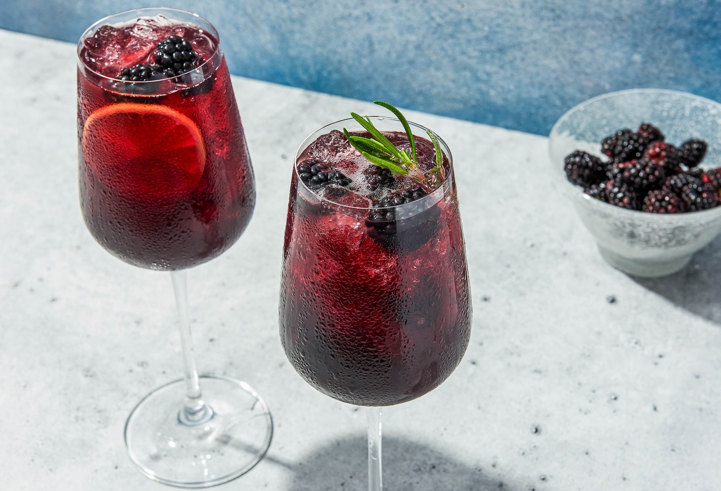 Recette de sangria aux mûres et aux fleurs de sureau - The Washington Post