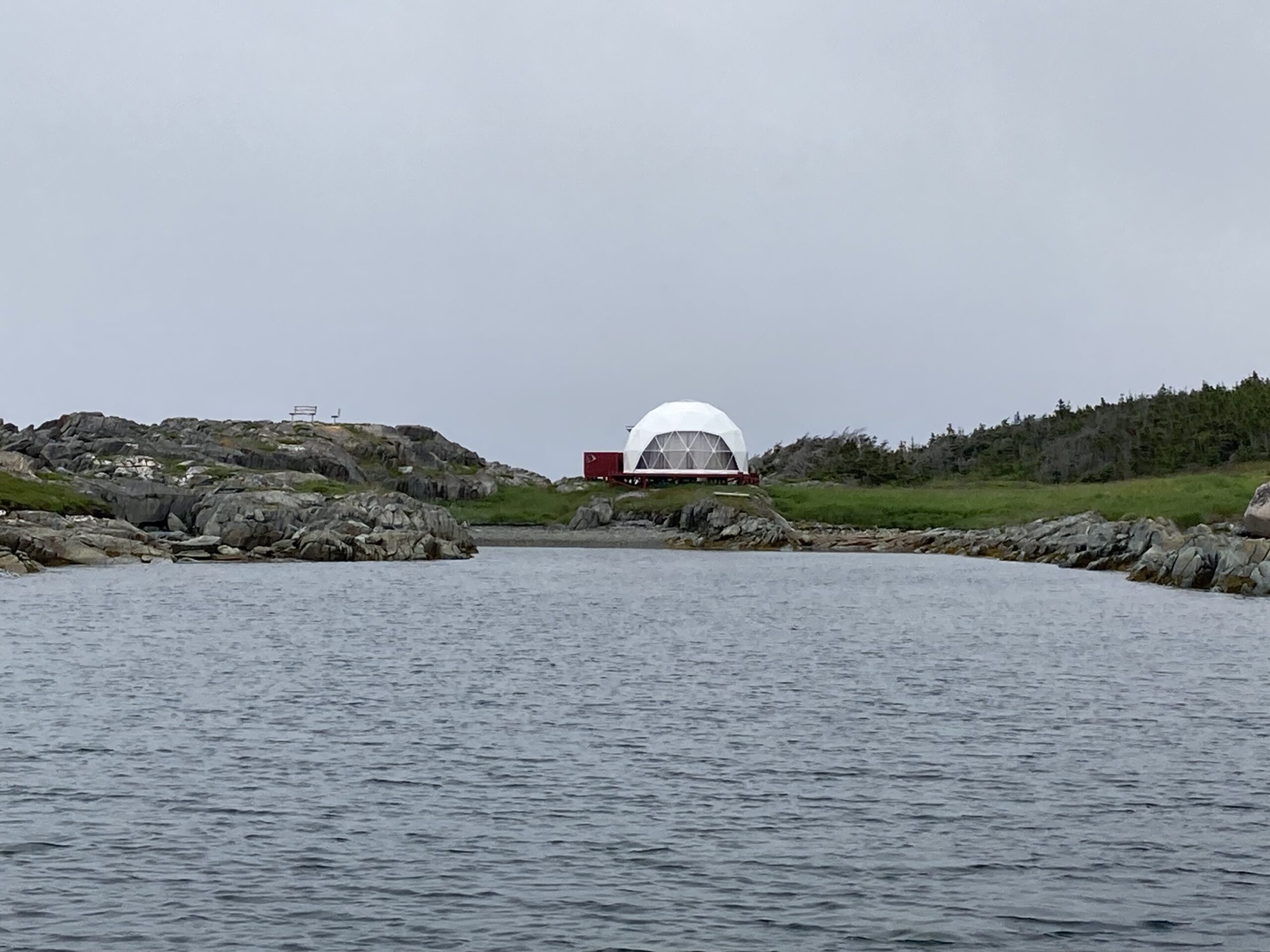 J'étais le seul invité de ce pod de glamping à distance au Canada et voici à quoi ça ressemblait