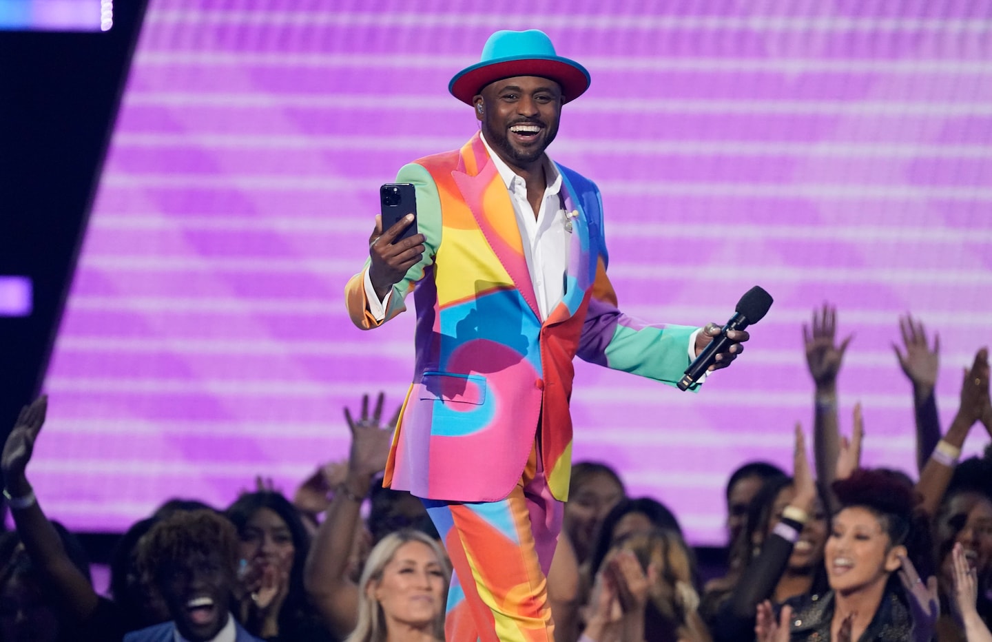 L'animateur et acteur Wayne Brady se présente comme pansexuel