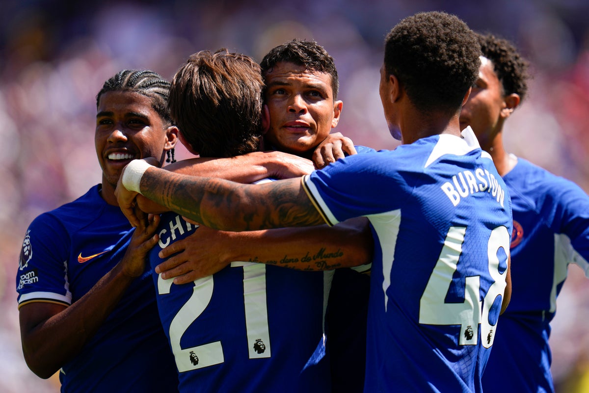 Le Chelsea FC trouve une nouvelle paire de milieu de terrain alors que Thiago Silva envoie un message de transfert lors de la victoire de Fulham