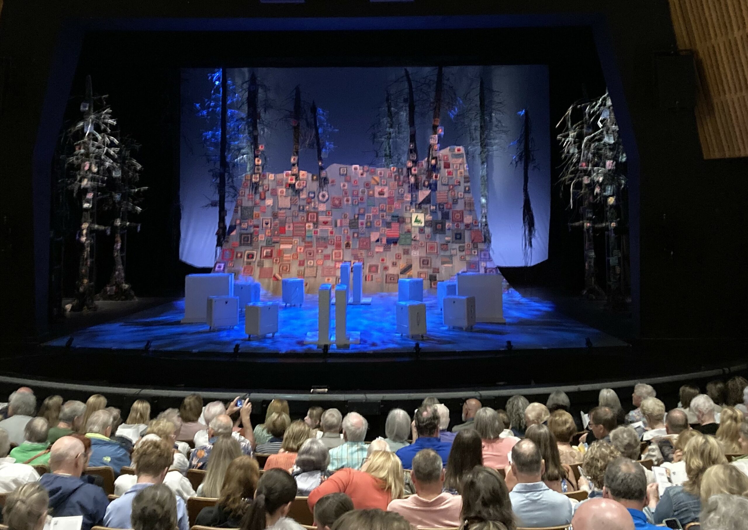 Découvrez « Come From Away » dans la ville de Gander même pour la toute première fois