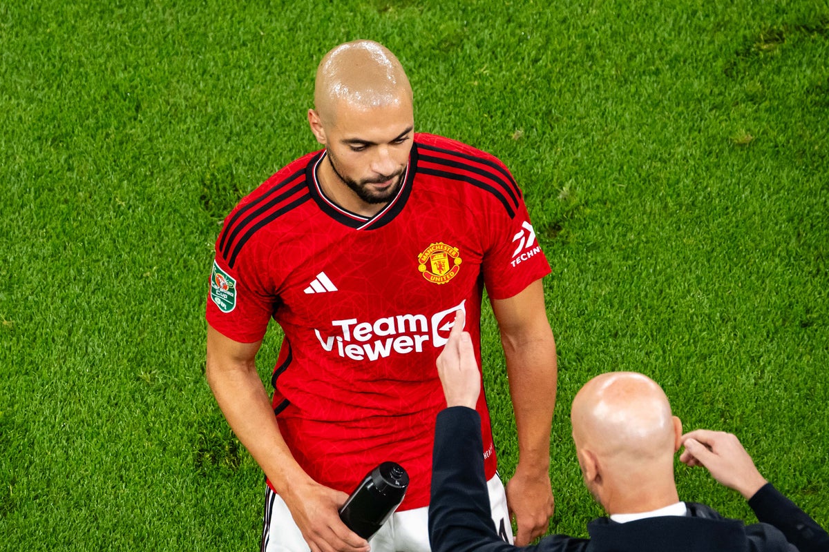 Erik ten Hag salue la polyvalence de Sofyan Amrabat après un début de carrière impressionnant à Manchester United